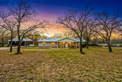 /international/us/241-county-road-3689-paradise-tx-110109416581/