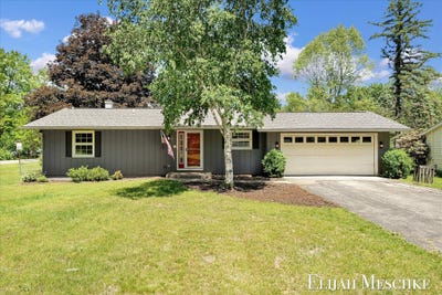 /international/us/1239-103rd-avenue-plainwell-mi-110108386081/