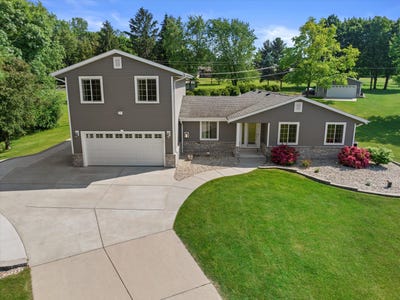 /international/us/s93w23205-river-oaks-dr-big-bend-wi-110100525336/?lang=zh-tw
