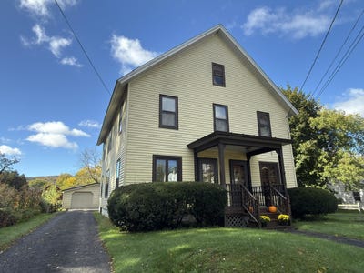 /international/us/59-61-church-street-richmond-vt-110110186225/