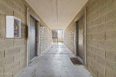 /international/us/200-e-southern-avenue-tempe-az-110108010079/