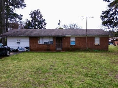 /international/us/1107-estelle-street-lake-city-ar-110106718047/