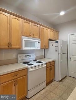 /international/us/17059-s-brandt-street-lewes-de-110108335497/