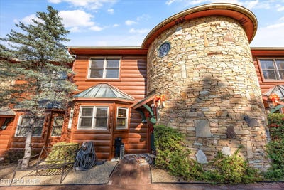 /international/us/2044-hickory-ridge-way-sevierville-tn-110107795717/