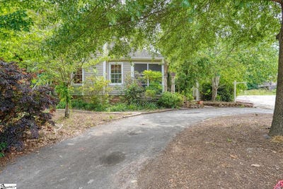 /international/us/26-hidden-springs-road-spartanburg-sc-110107845588/