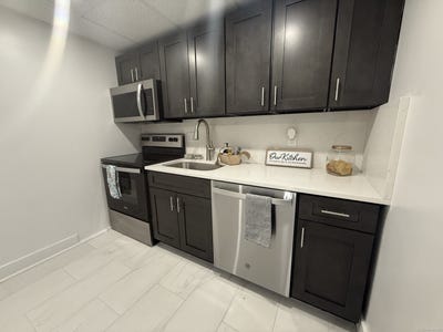 /international/us/156-garfield-avenue-new-london-ct-110107277955/