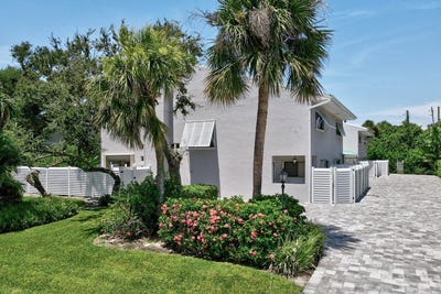 /international/us/4901-bethel-creek-drive-vero-beach-fl-110108661433/