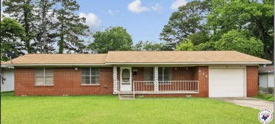 /international/us/119-hall-street-new-boston-tx-110099867964/