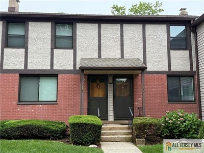 /international/us/182-newman-street-metuchen-nj-110108549458/