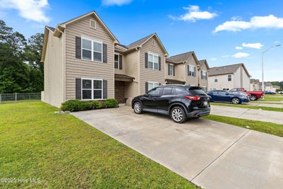 /international/us/252-boyington-place-road-midway-park-nc-110100093729/