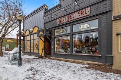 /international/us/907-lincoln-avenue-steamboat-springs-co-110104127434/