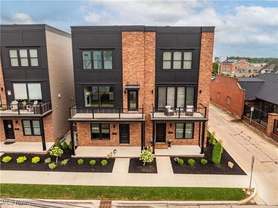 /international/us/227-n-walnut-street-wooster-oh-110101023527/