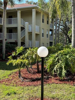 /international/us/2690-coral-landings-boulevard-palm-harbor-fl-110095617801/