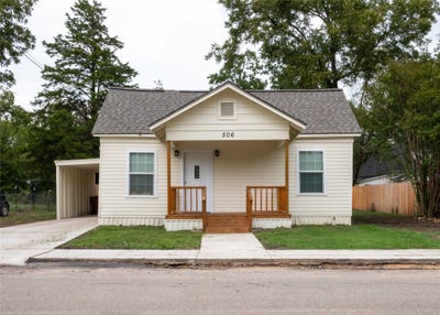 /international/us/506-w-7th-street-bonham-tx-110120134387/