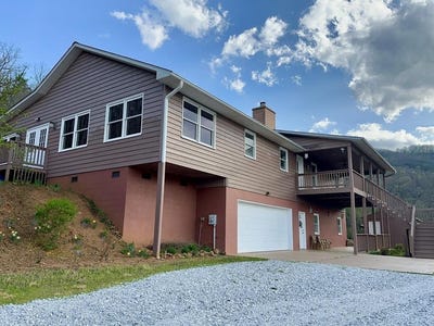 /international/us/1120-jacobs-branch-road-franklin-nc-110108480689/