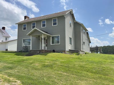 /international/us/202-ball-street-new-straitsville-oh-110109169607/