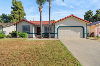 /international/us/1936-e-roosevelt-court-visalia-ca-110107478189/