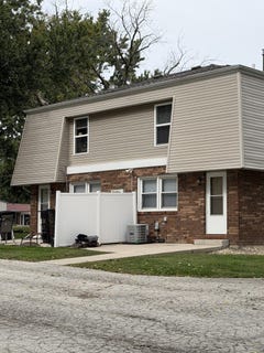 /international/us/1503-hovey-avenue-normal-il-110120090861/