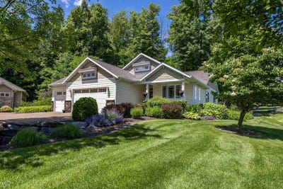 /international/us/1510-1520-green-vistas-drive-wausau-wi-110109192254/