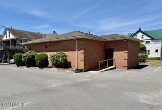 /international/us/216-n-6th-street-sunbury-pa-110108552078/