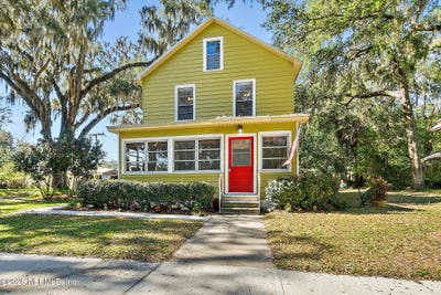 /international/us/244-s-prospect-street-crescent-city-fl-110105354506/