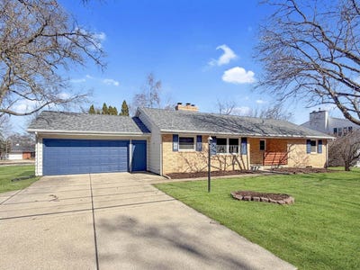 /international/us/1734-west-stephenson-street-freeport-il-110105198707/