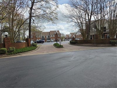 /international/us/5088-gatehouse-way-virginia-beach-va-110098679430/