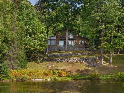 /international/us/3485-sylvan-isle-dr-watersmeet-mi-110100151144/