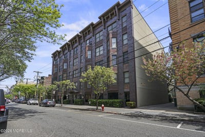 /international/us/87-jackson-street-hoboken-nj-110107755832/
