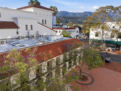/international/us/2-w-de-la-guerra-street-santa-barbara-ca-110108387739/
