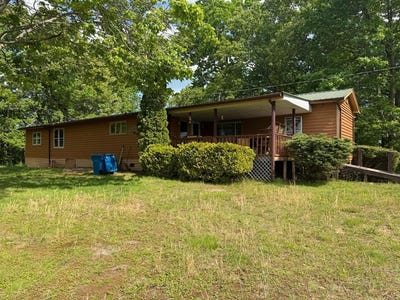 /international/us/567-hundley-road-crawley-wv-110108299369/