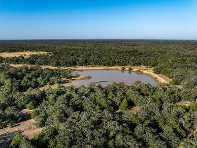 /international/us/1883-county-road-273-weimar-tx-110102582871/