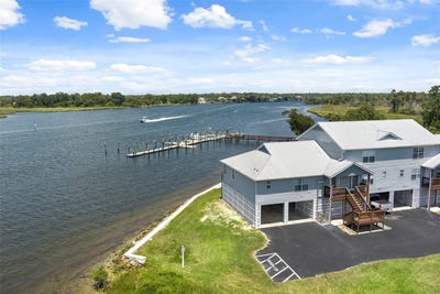 /international/us/2857-n-rivers-edge-boulevard-crystal-river-fl-110120107991/
