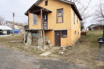 /international/us/6-knapp-court-chester-il-110106102635/