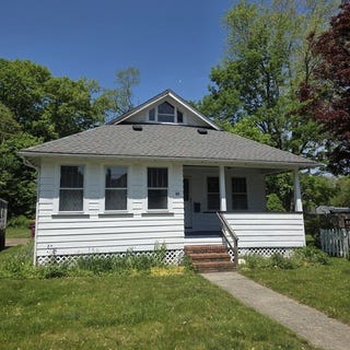 /international/us/10-rice-street-middleboro-ma-110108267852/