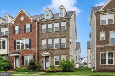 /international/us/4730-black-eyed-susan-mews-monrovia-md-110108581864/