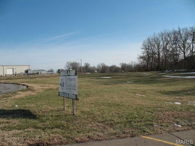 /international/us/1749-independence-street-cape-girardeau-mo-110106295960/