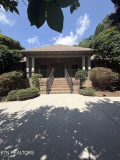 /international/us/1817-peppertree-drive-alcoa-tn-110109144422/