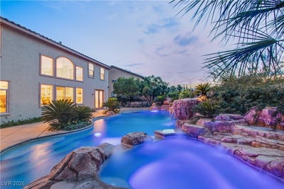 /international/us/8808-tierra-hope-court-las-vegas-nv-110104927559/