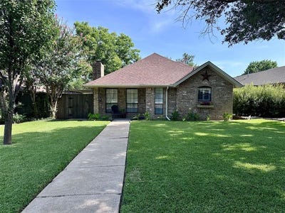 /international/us/3205-bonham-street-greenville-tx-110101126240/
