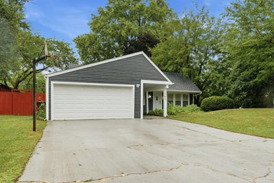 /international/us/165-arrowhead-lane-bolingbrook-il-110120485985/