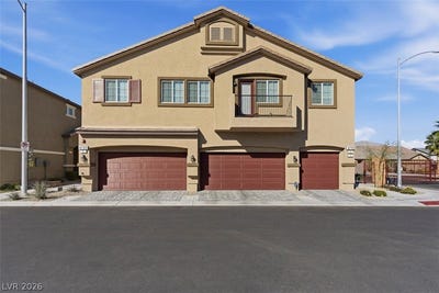 /international/us/4760-equinox-sky-avenue-north-las-vegas-nv-110109563156/