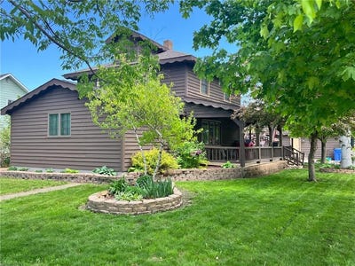 /international/us/806-1st-avenue-madison-mn-110104911389/