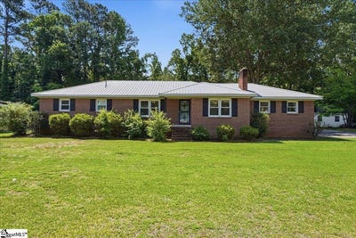 /international/us/208-skyland-drive-clinton-sc-110108176838/