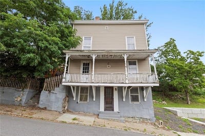 /international/us/99-cato-street-woonsocket-ri-110108359338/