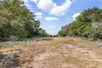 /international/us/2025-mule-creek-rd-harwood-tx-110110334087/