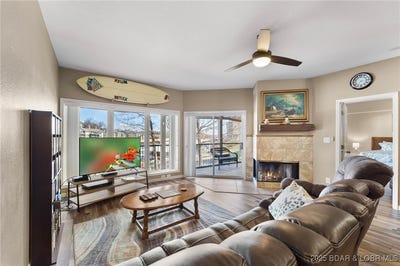 /international/us/199-bristol-bay-drive-lake-ozark-mo-110101339238/?lang=en