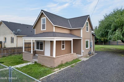 /international/us/911-barnes-ct-sunnyside-wa-110120121952/