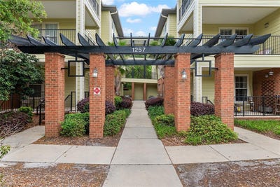 /international/us/1257-sw-9th-road-gainesville-fl-110107486337/