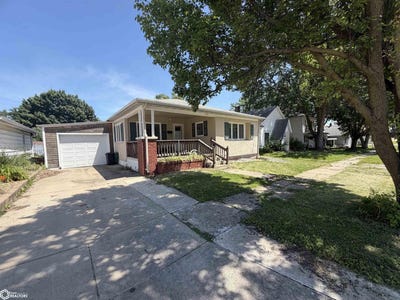/international/us/409-s-15th-street-centerville-ia-110108537672/